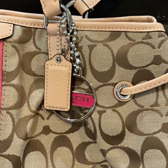 Coach purse, Signature stripe - Picture 7 of 9
